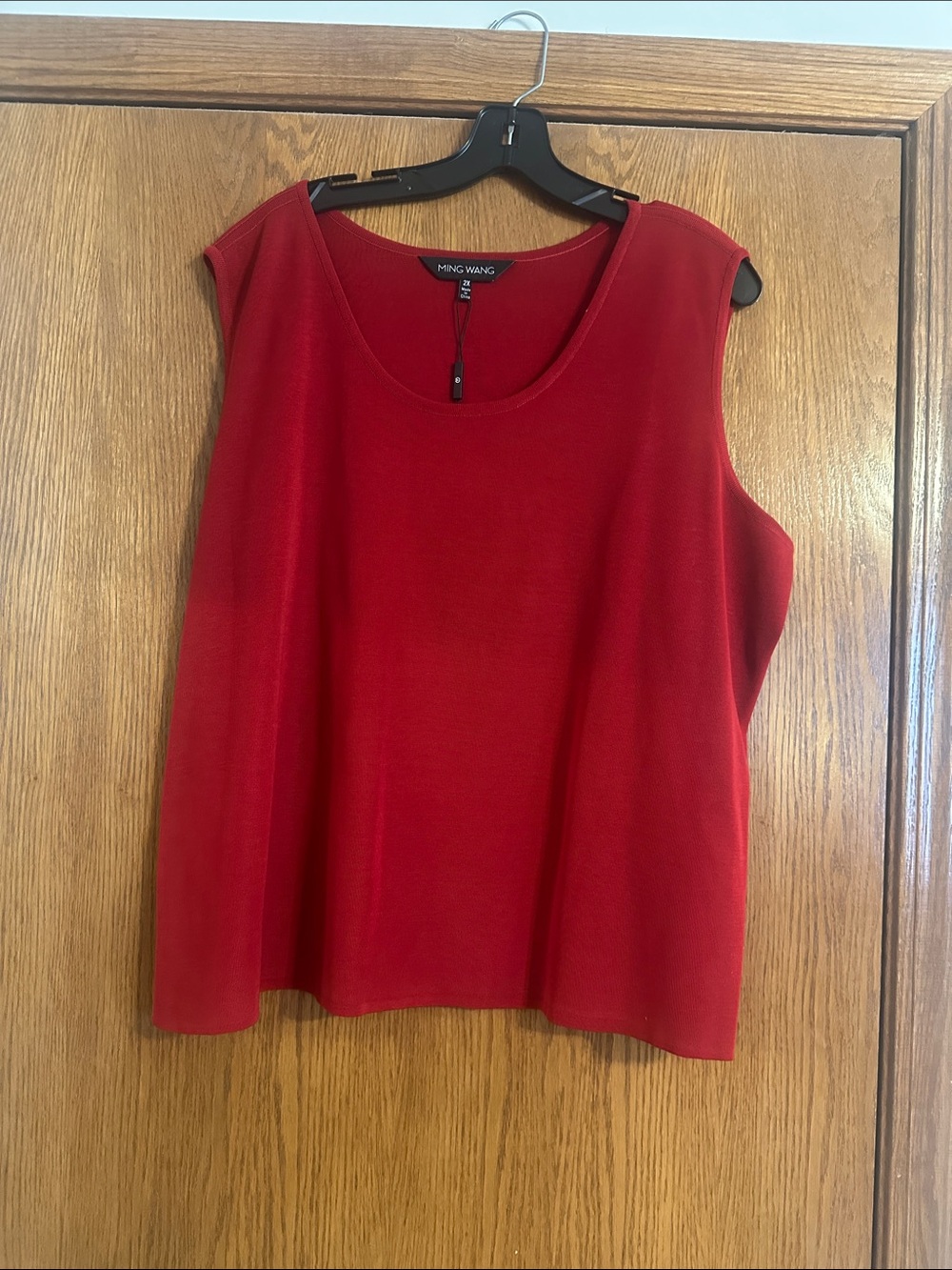 Ming Wang Bright Red Scoop Neck Sleeveless Knit Shell